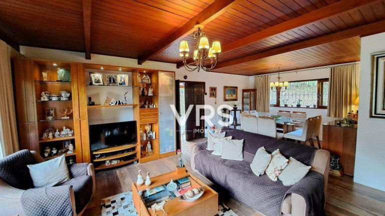 Casa com 4 Quartos à Venda, 142 m² em Parque Do Imbui - Teresópolis