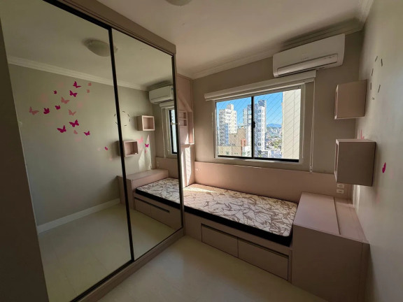 Imagem Apartamento com 3 Quartos à Venda, 131 m² em Centro - Balneário Camboriú Imagem Apartamento com 3 Quartos à Venda, 131 m² em Centro - Balneário Camboriú