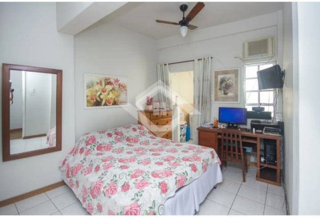 Imagem Apartamento com 2 Quartos à Venda, 61 m² em Copacabana - Rio De Janeiro