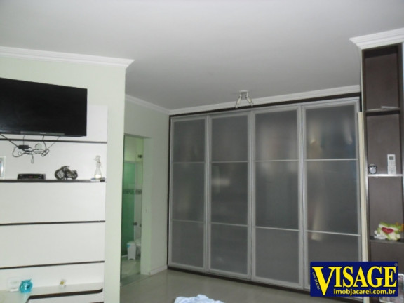 Imagem Casa com 3 Quartos à Venda, 360 m² em Cond. Jardim Coleginho - Jacareí Imagem Casa com 3 Quartos à Venda, 360 m² em Cond. Jardim Coleginho - Jacareí
