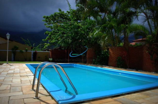 Imagem Casa com 6 Quartos à Venda,  em Massaguaçu - Caraguatatuba
