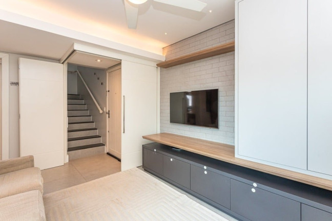 Imagem Apartamento com 4 Quartos à Venda, 217 m² em Petrópolis - Porto Alegre Imagem Apartamento com 4 Quartos à Venda, 217 m² em Petrópolis - Porto Alegre