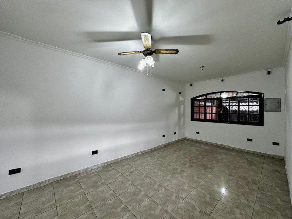 Imagem Sobrado com 3 Quartos à Venda, 192 m² em Jardim Dos Lagos - São Paulo