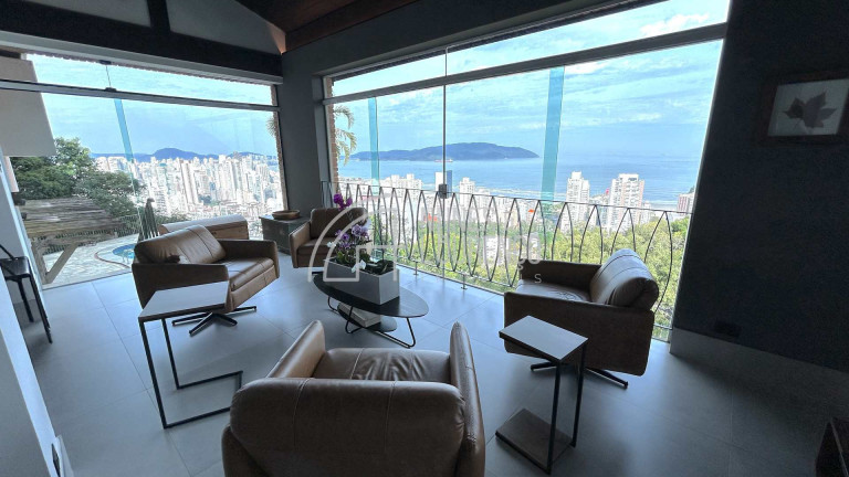 Imagem Casa com 5 Quartos à Venda, 792 m² em Marapé - Santos Imagem Casa com 5 Quartos à Venda, 792 m² em Marapé - Santos