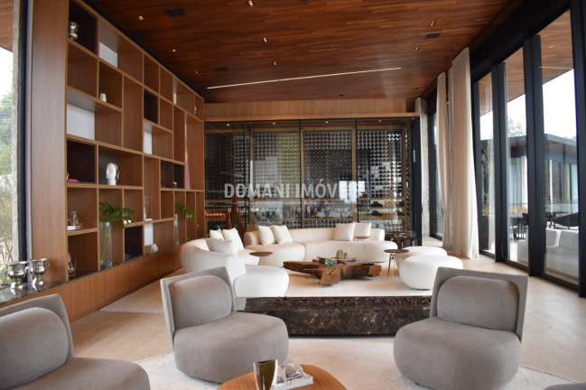 Imagem Casa com 11 Quartos à Venda, 2.460 m² em Região De Descansópolis - Campos Do Jordão Imagem Casa com 11 Quartos à Venda, 2.460 m² em Região De Descansópolis - Campos Do Jordão