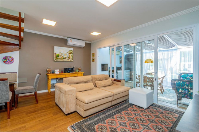 Imagem Casa com 3 Quartos à Venda, 120 m² em Lomba Do Pinheiro - Porto Alegre