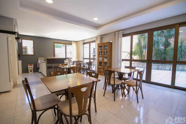 Imagem Apartamento com 3 Quartos à Venda, 243 m² em Rio Branco - Porto Alegre