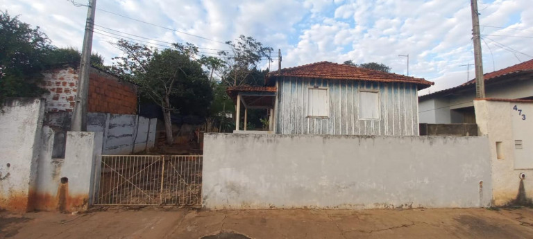 Casa com 2 Quartos à Venda,  em Centro - Getulina