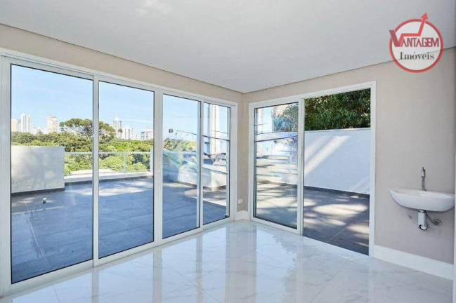 Imagem Sobrado com 3 Quartos à Venda, 319 m² em Mossunguê - Curitiba
