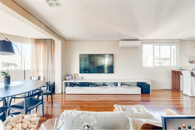 Imagem Imóvel com 3 Quartos à Venda, 271 m² em Moema - São Paulo