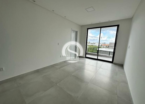 Imagem Casa com 5 Quartos à Venda, 196 m² Imagem Casa com 5 Quartos à Venda, 196 m²
