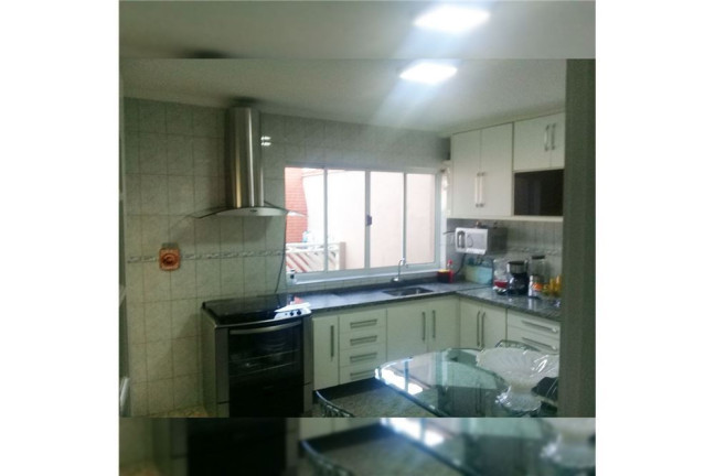 Imagem Casa com 3 Quartos à Venda, 220 m² Imagem Casa com 3 Quartos à Venda, 220 m²