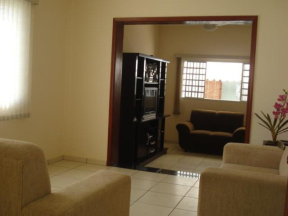 Imagem Casa com 3 Quartos à Venda, 326 m² em Jardim Macarenko - Sumaré Imagem Casa com 3 Quartos à Venda, 326 m² em Jardim Macarenko - Sumaré