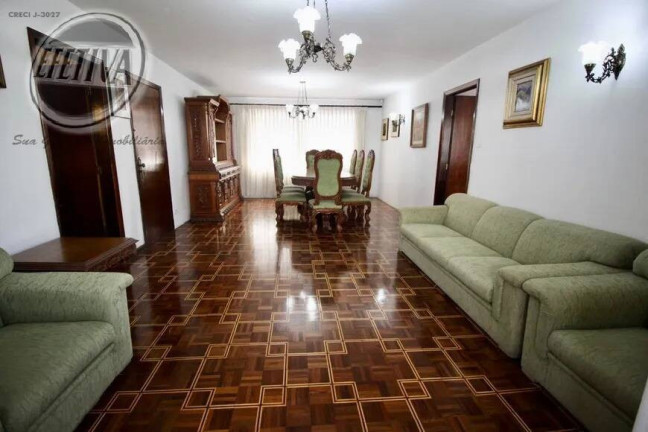 Imagem Casa com 4 Quartos à Venda, 517 m² em Rebouças - Curitiba