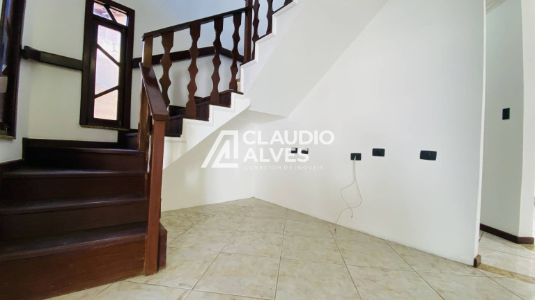 Imagem Casa com 5 Quartos à Venda, 200 m² em Cidade Nova - Feira De Santana