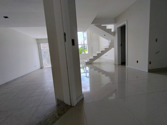 Imagem Casa com 3 Quartos à Venda, 120 m² em Escola Agrícola - Blumenau Imagem Casa com 3 Quartos à Venda, 120 m² em Escola Agrícola - Blumenau