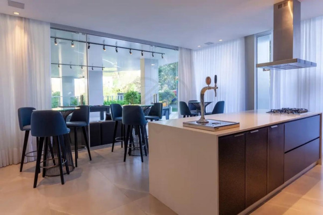 Imagem Apartamento com 2 Quartos à Venda, 81 m²