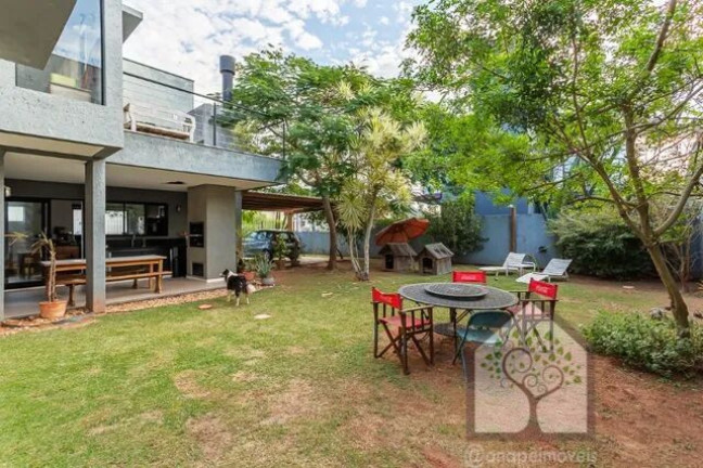 Imagem Casa com 4 Quartos à Venda, 200 m² em Rio Tavares - Florianópolis Imagem Casa com 4 Quartos à Venda, 200 m² em Rio Tavares - Florianópolis