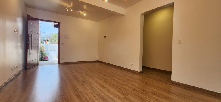 Imagem Casa com 3 Quartos à Venda, 314 m² em Jardim Santa Bárbara - Atibaia Imagem Casa com 3 Quartos à Venda, 314 m² em Jardim Santa Bárbara - Atibaia