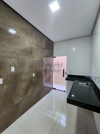 Imagem Casa com 3 Quartos à Venda, 100 m² em Vila Sion - Montes Claros