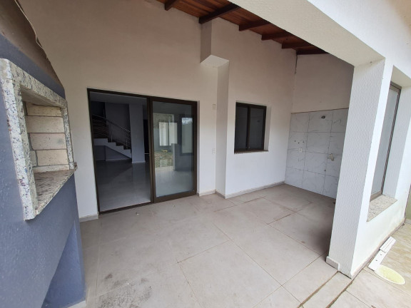 Casa com 3 Quartos à Venda, 174 m² em Camobi - Santa Maria