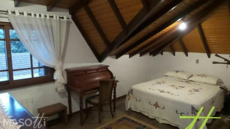 Imagem Casa com 5 Quartos à Venda, 330 m² em Centro - Gramado Imagem Casa com 5 Quartos à Venda, 330 m² em Centro - Gramado