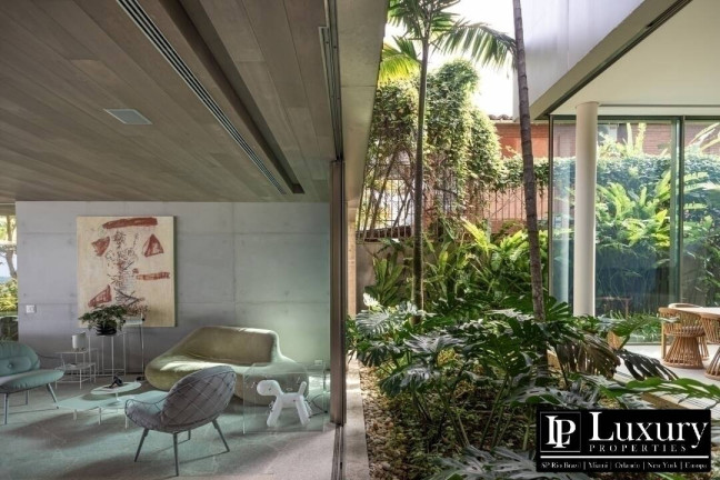 Imagem Casa com 6 Quartos à Venda, 675 m² em Baleia - São Sebastião