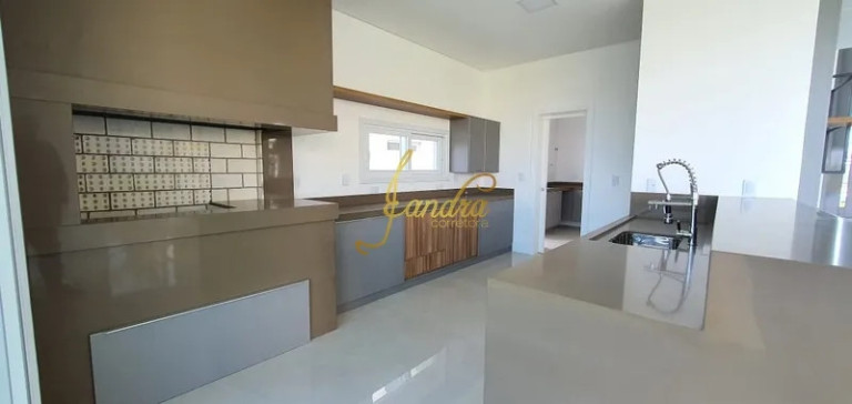Imagem Casa de Condomínio com 5 Quartos à Venda, 301 m² em Centro - Xangri-la