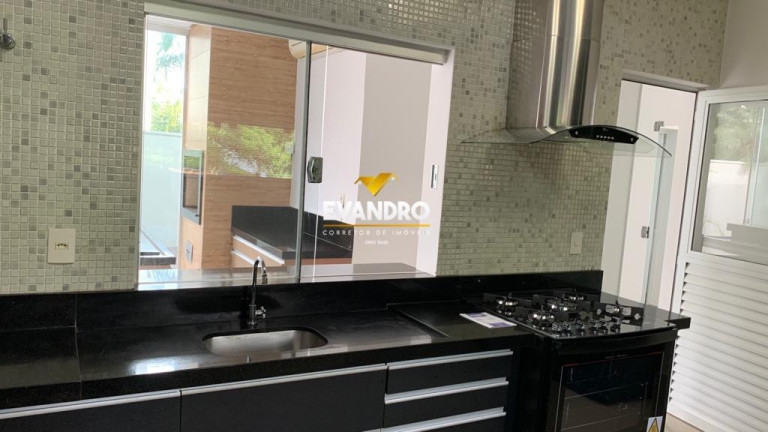 Imagem Casa com 4 Quartos à Venda, 548 m² em Condomínio Florais Cuiabá Residencial - Cuiabá Imagem Casa com 4 Quartos à Venda, 548 m² em Condomínio Florais Cuiabá Residencial - Cuiabá