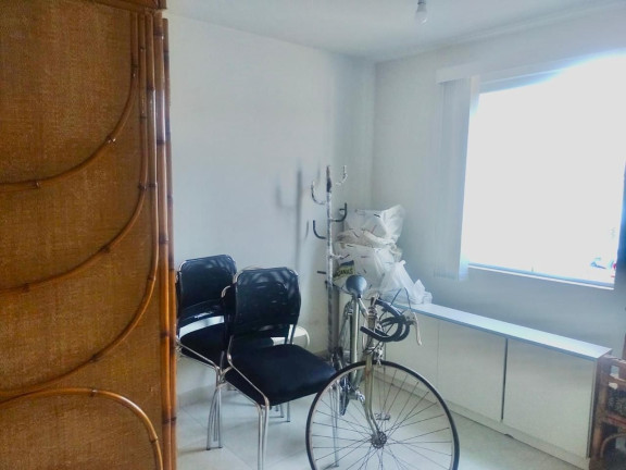 Imagem Apartamento com 2 Quartos à Venda, 50 m² em Capão Da Imbuia - Curitiba