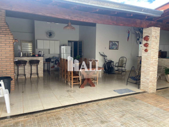 Casa com 2 Quartos à Venda, 140 m² em Alvorada - Araçatuba