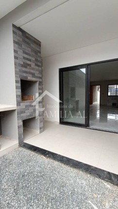 Imagem Casa com 3 Quartos à Venda, 142 m² em Bom Retiro - Joinville Imagem Casa com 3 Quartos à Venda, 142 m² em Bom Retiro - Joinville