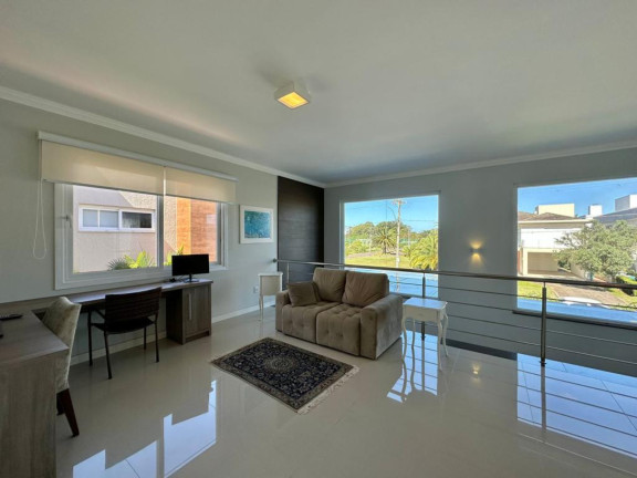Imagem Casa com 5 Quartos à Venda, 330 m² em -- - Capao Da Canoa Imagem Casa com 5 Quartos à Venda, 330 m² em -- - Capao Da Canoa