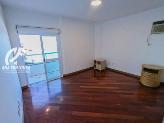 Imagem Apartamento com 3 Quartos à Venda, 159 m² em Centro - Balneário Camboriú Imagem Apartamento com 3 Quartos à Venda, 159 m² em Centro - Balneário Camboriú