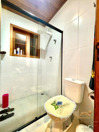 Imagem Casa com 2 Quartos para Temporada, 80 m² em Vale Encantado - Campos Do Jordão