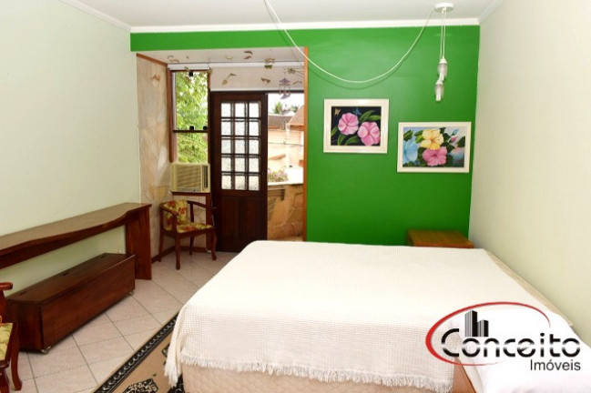 Imagem Casa com 9 Quartos à Venda, 420 m² em Jardim Samambaia - Ubatuba