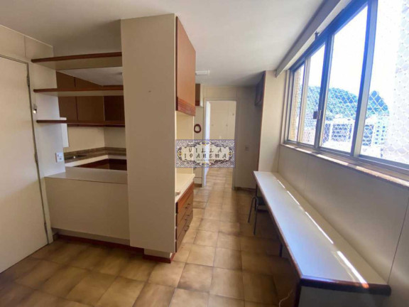 Imagem Apartamento com 3 Quartos à Venda, 141 m² em Copacabana - Rio De Janeiro Imagem Apartamento com 3 Quartos à Venda, 141 m² em Copacabana - Rio De Janeiro
