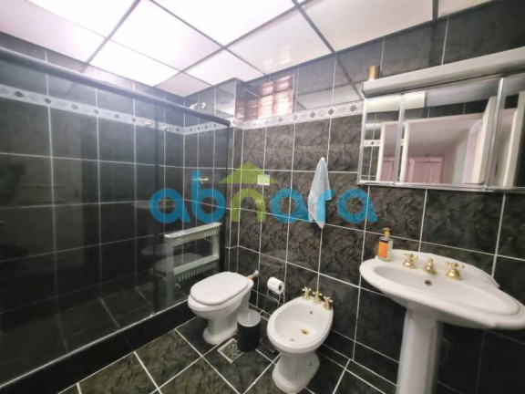 Imagem Apartamento com 4 Quartos para Alugar, 220 m² em Copacabana - Rio De Janeiro Imagem Apartamento com 4 Quartos para Alugar, 220 m² em Copacabana - Rio De Janeiro