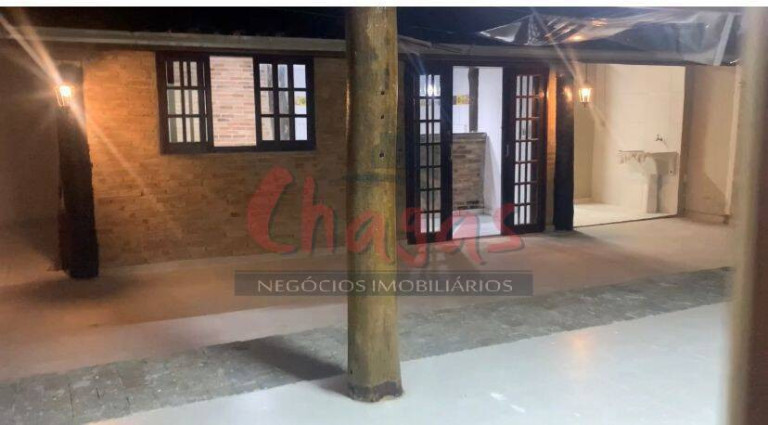 Imagem Casa com 3 Quartos à Venda, 300 m² em Martim De Sá - Caraguatatuba Imagem Casa com 3 Quartos à Venda, 300 m² em Martim De Sá - Caraguatatuba