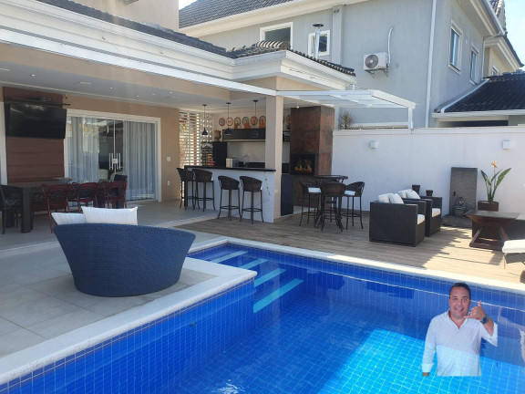 Casa com 3 Quartos à Venda, 320 m² em Recreio Dos Bandeirantes - Rio De Janeiro