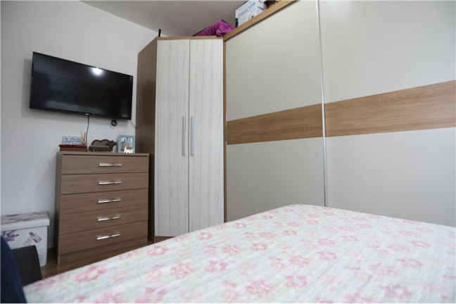 Imagem Imóvel com 2 Quartos à Venda, em Jardim Itu - Porto Alegre Imagem Imóvel com 2 Quartos à Venda, em Jardim Itu - Porto Alegre