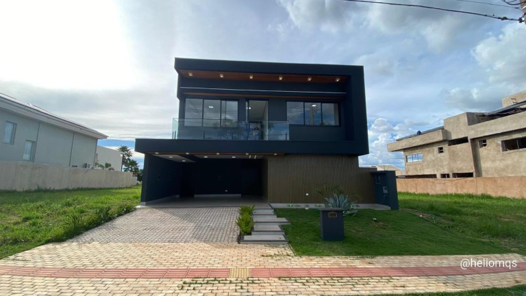 Sobrado com 5 Quartos à Venda, 256 m² em Residencial Alphaville Iii - Campo Grande