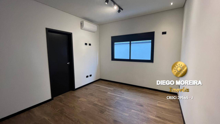 Imagem Casa com 3 Quartos à Venda, 200 m² em Nova Gardênia - Atibaia Imagem Casa com 3 Quartos à Venda, 200 m² em Nova Gardênia - Atibaia