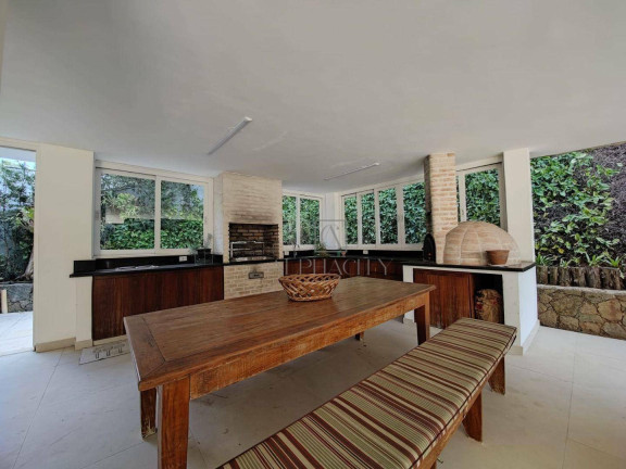 Imagem Casa com 3 Quartos à Venda, 600 m² em Residencial Tamboré - Barueri