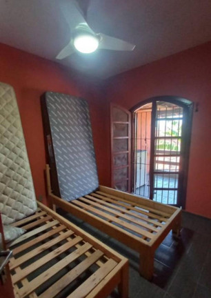 Imagem Sobrado com 3 Quartos à Venda, 300 m² em Itanhaém Imagem Sobrado com 3 Quartos à Venda, 300 m² em Itanhaém