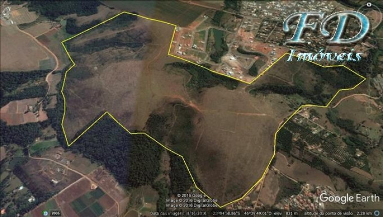 Terreno à Venda, 1.477.000 m² em Usina - Atibaia