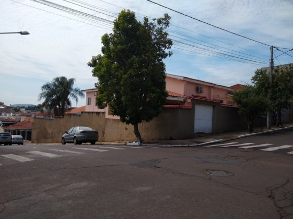 Imagem Casa com 4 Quartos à Venda, 330 m² em Centro - Jacarezinho Imagem Casa com 4 Quartos à Venda, 330 m² em Centro - Jacarezinho