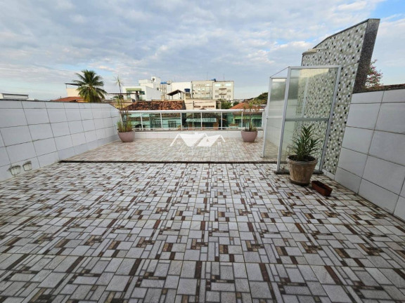 Imagem Casa com 3 Quartos à Venda, 134 m² em Olaria - Rio De Janeiro Imagem Casa com 3 Quartos à Venda, 134 m² em Olaria - Rio De Janeiro