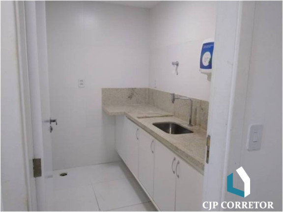 Imóvel à Venda, 211 m² em Caminho Das árvores - Salvador