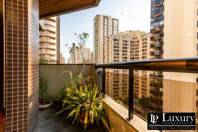 Imagem Apartamento com 3 Quartos à Venda, 147 m² em Moema - São Paulo Imagem Apartamento com 3 Quartos à Venda, 147 m² em Moema - São Paulo